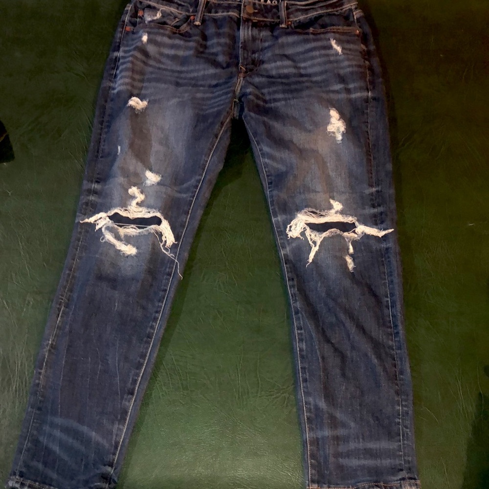 American Eagle Blue ripped skinny jeans 33x32